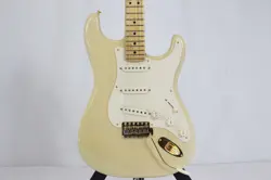 FENDER FSR DELUXE VINTAGE 57 ST ELECTRIC GUITAR USED FREE SHIPPING FROM JAPAN