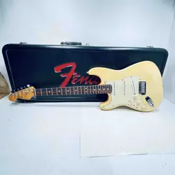 FENDER AMERICAN STANDARD STRATOCASTER LEFT-HANDED ELECTRIC GUITAR 1998