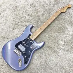 FENDER 70TH ANNIVERSARY ULTRA STRATOCASTER HSS MAPLE FINGERBOARD   AMETHYST 20