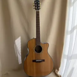 ACOUSTIC-ELECTRIC GUITAR YUI