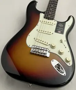 FENDER AMERICAN VINTAGE II 1961 STRATOCASTER 3-COLOR SUNBURST #GG948