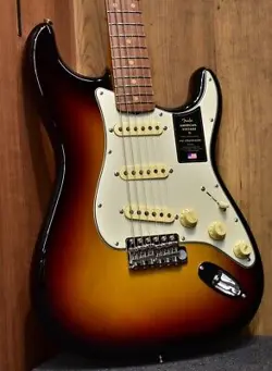 3-COLOR SUNBURST #V2432459