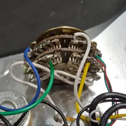 PICKGUARD ALNICO PICKUPS