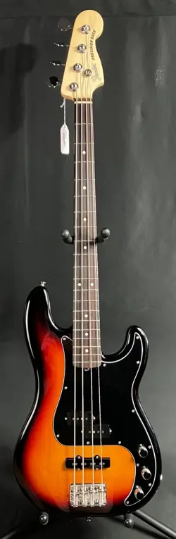 FENDER AMERICAN PERFORMER PRECISION BASS 4-STRING BASS GUITAR 3-TONE SUNBURST