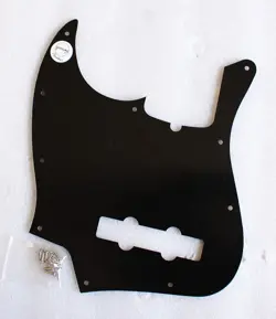 099-1351-000 GENUINE FENDER STANDARD 3-PLY BLACK JAZZ BASS PICKGUARD