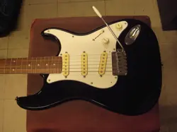 FENDER JAPAN STS-55R 1989 USED MAPLE NECK ROSEWOOD FINGERBOARD BLACK W/SOFT CASE