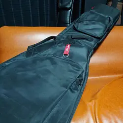 FENDER LIMITED DELUXE