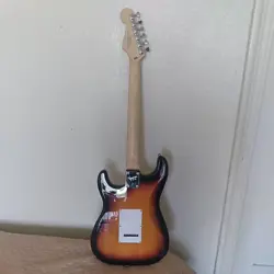NEW SQUIER BY FENDER BULLET STR HSS-BSB