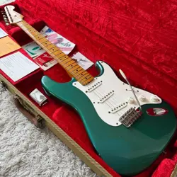 VINTAGE STRATOCASTER NO.MG884