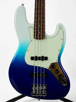 FENDER PLAYER PLUS JAZZ BASS BELAIR BLUE USED