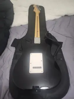 GUITAR WITH BAG