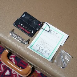 FENDER 2000 AMERICAN VINTAGE 62 JAZZMASTER ICE BLUE METALLIC