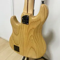 FENDER DELUXE DIMENSION