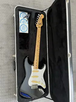 FENDER STRATOCASTER/JAPAN 1980