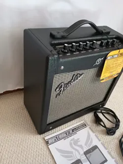 BARELY USED FENDER MUSTANG 1 (V2) AMPLIFIER, DIGITAL