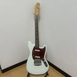 FENDER JAPAN TRADITIONAL 60S MUSTANG SAFE PACKING!