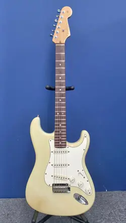 FENDER CUSTOM SHOP CLASSIC PLAYER STRATOCASTER 2001 ELECTRIC GUITAR