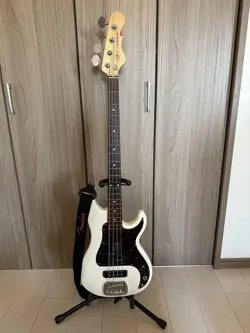 G L PREMIUM 2000 FENDER BASE NO.MG2135
