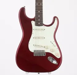 FENDER JAPAN ST62/VSP OLD CANDY APPLE RED USED 2015 MAPLE NECK W/SOFT CASE