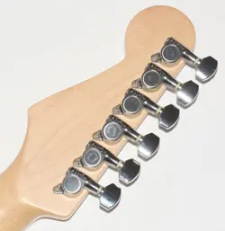 GUITAR FENDER ST-STD