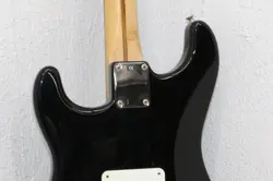 STRAT RW BLACK