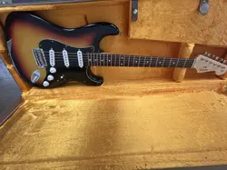 FENDER CUSTOM SHOP 1960 STRATOCASTER STRAT ELECTRIC GUITAR