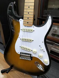 HYBRID '50S STRAT