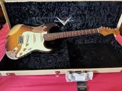 FENDER CUSTOM SHOP 1963 STRATOCASTER HEAVY RELIC 3 COLOR SUNBURST METALLIC