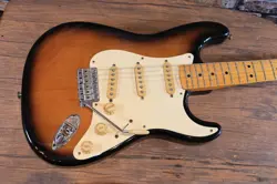 USED FENDER 1987 57' VINTAGE STRATOCASTER 2TONE SUNBURST FREE SHIPPING