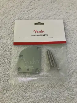 CHROME CONTOURED HEEL