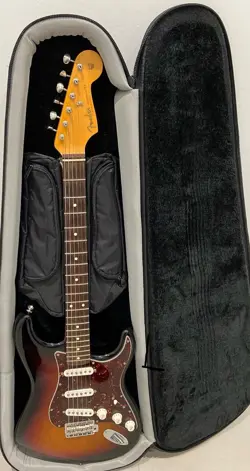 FENDER USA JOHN
