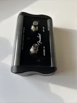 BUTTON PEDAL FOR