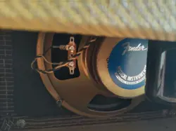 GUITAR AMPLIFIER VINTAGE