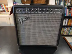 40W GUITAR