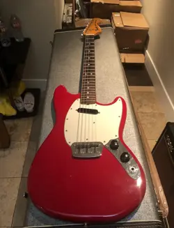 MUSICMASTER GUITAR DAKOTA