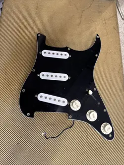 2000S ERA  FENDER SQUIER STRAT STRATOCASTER GUITAR LOADED PICKGUARD 3 PLY BLACK