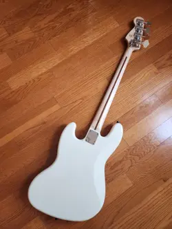 PICKUPS OLYMPIC WHITE