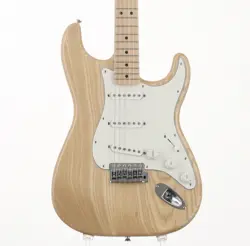 ELECTRIC GUITAR FENDER MADE IN JAPAN TRADITIONAL II 70S STRATOCASTER USED