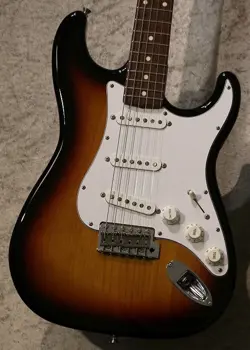 FENDER JAPAN ST62M-US 2009 ELECTRIC GUITAR USED GOOD CONDITION F/S FROM JAPAN