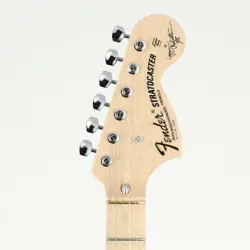 FENDER YNGWIE MALMSTEEN STRATOCASTER VINTAGE WHITE SAFE DELIVERY FROM JAPAN