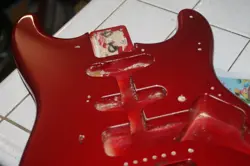 RED FENDER STRATOCASTER