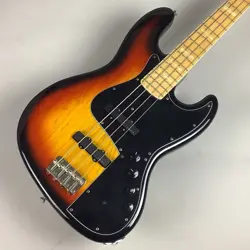 COMBAT FENDER BASS GUITAR