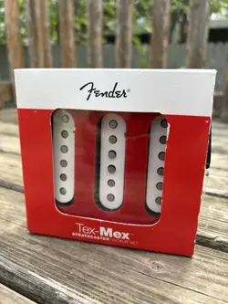 GENUINE FENDER GUITAR TEXMEX STRATOCASTER TEX-MEX STRAT PICKUPS SET - NEW