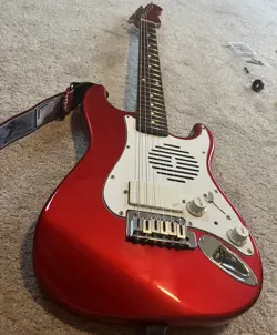 FENDER ST-CHAMP MINI