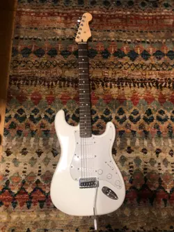 VINTAGE FENDER SQUIRE STRATOCASTER ELECTRIC GUITAR