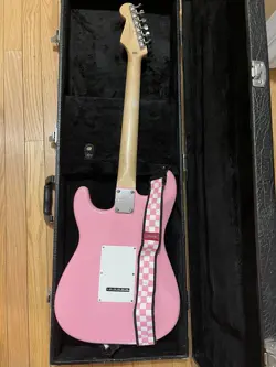 SQUIER BY FENDER BULLET STRAT