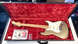 2011 FENDER CUSTOM SHOP DESIGN 50â€™S STRATOCASTER WITH MAPLE NECK!