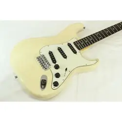 FENDER JAPAN ST72-65