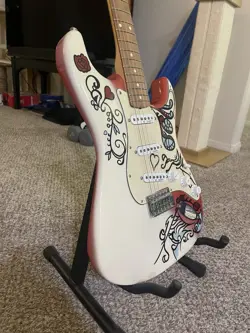 ARTIST SERIES FENDER