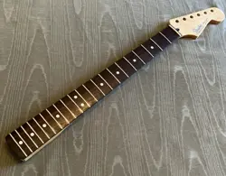 2000 FENDER STANDARD